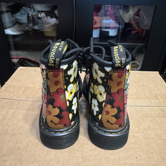 Dr. Martens Floral Mash Up 1460 Y Size 13 Youth Shoe Boots Excellent! - Picture 6 of 8